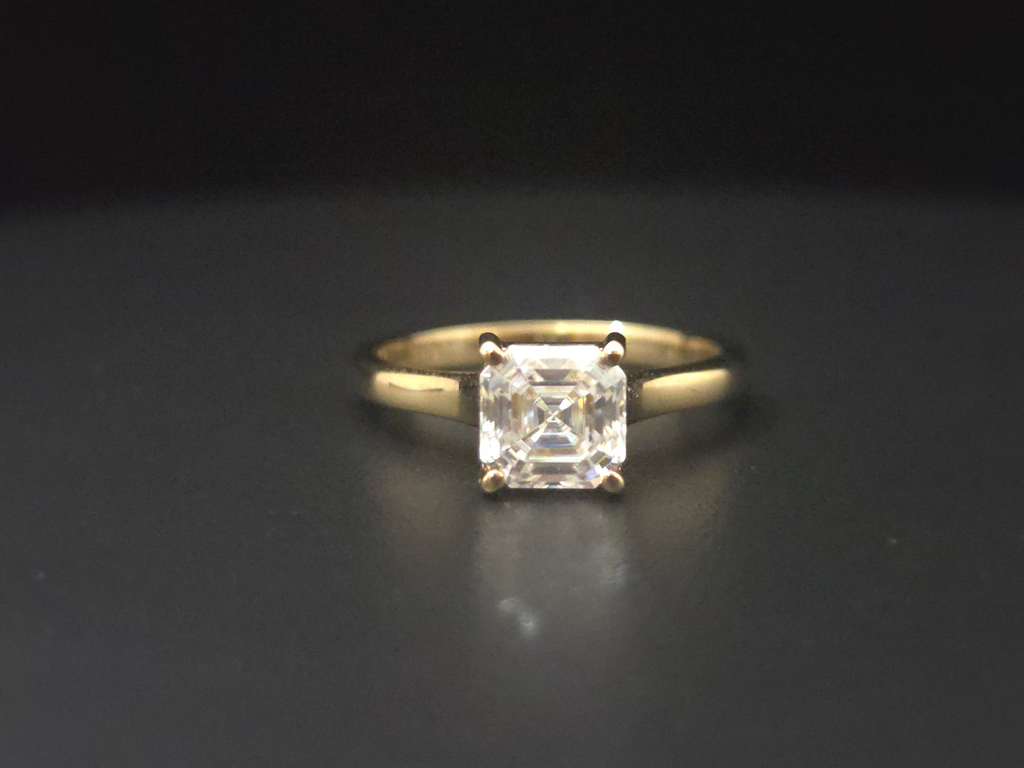 WOMENS ASSCHER CUT RING